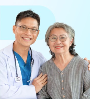 Dr. Hoan Tran with a patient